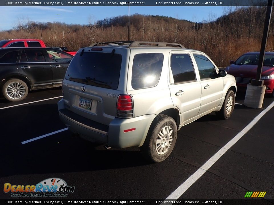 2006 Mercury Mariner Luxury 4WD Satellite Silver Metallic / Pebble/Light Parchment Photo #11