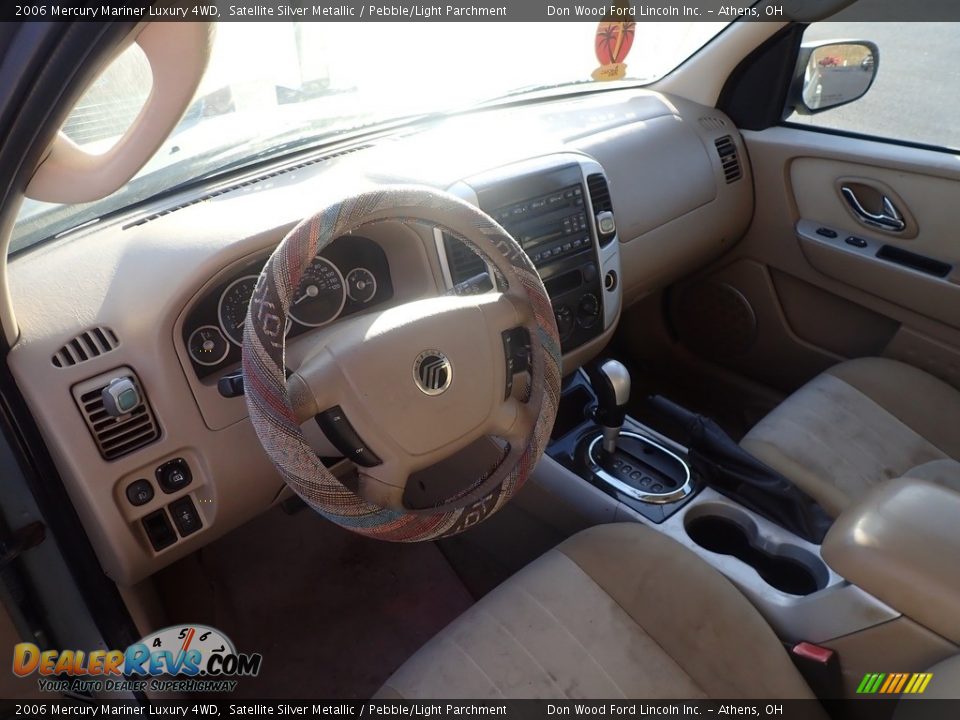 2006 Mercury Mariner Luxury 4WD Satellite Silver Metallic / Pebble/Light Parchment Photo #12