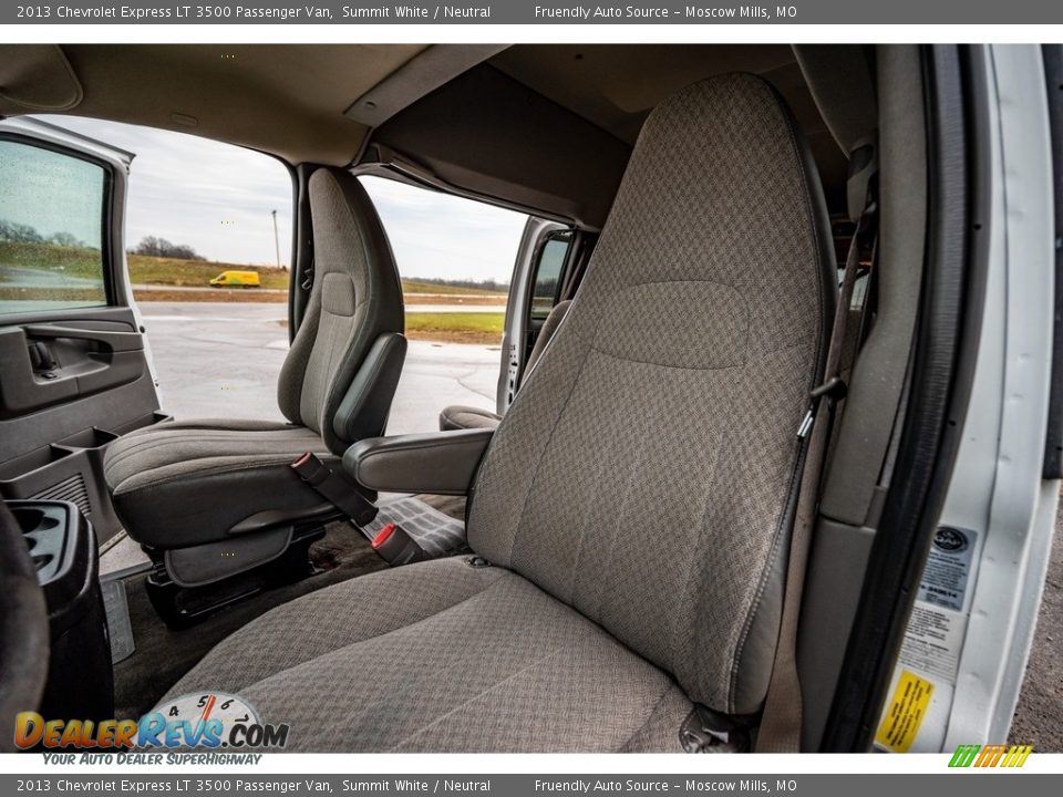 2013 Chevrolet Express LT 3500 Passenger Van Summit White / Neutral Photo #17