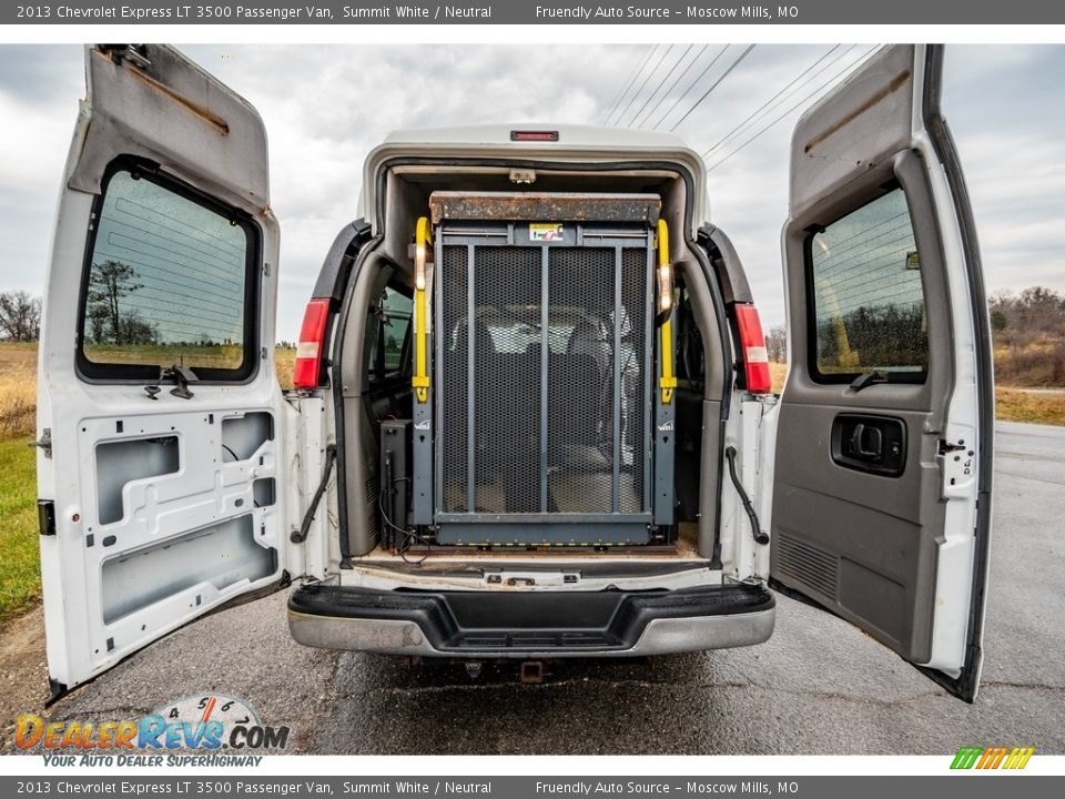 2013 Chevrolet Express LT 3500 Passenger Van Summit White / Neutral Photo #21