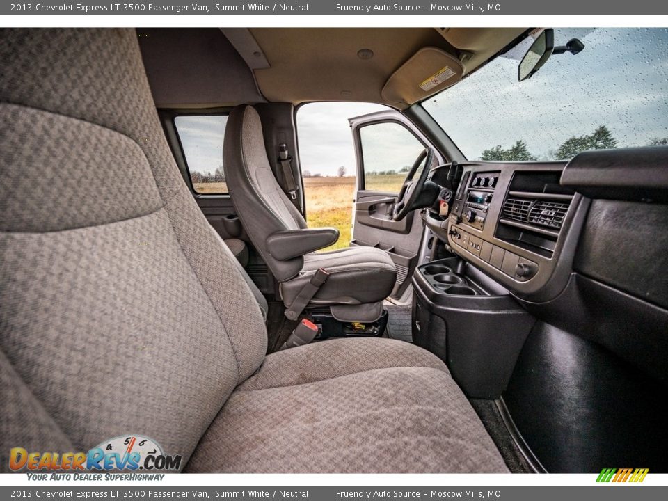 2013 Chevrolet Express LT 3500 Passenger Van Summit White / Neutral Photo #32