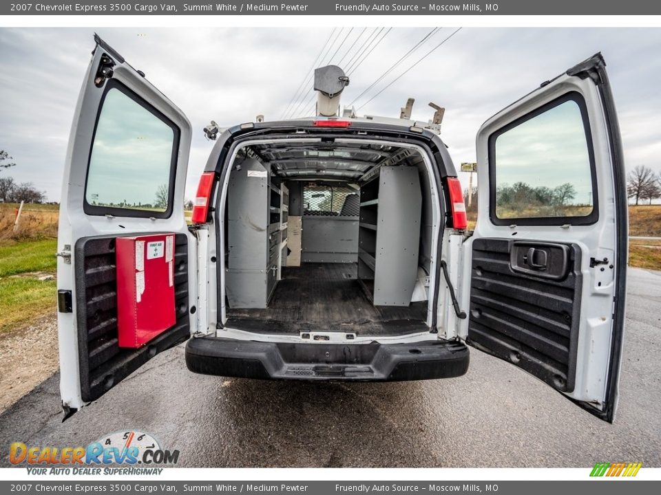 2007 Chevrolet Express 3500 Cargo Van Summit White / Medium Pewter Photo #21