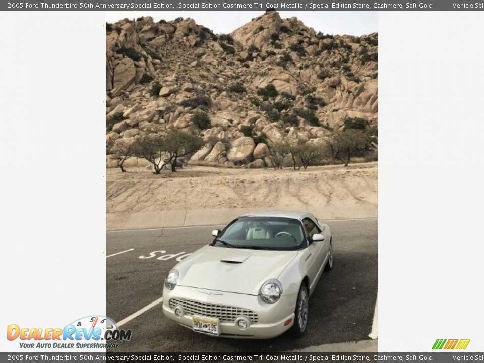 2005 Ford Thunderbird 50th Anniversary Special Edition Special Edition Cashmere Tri-Coat Metallic / Special Edition Stone, Cashmere, Soft Gold Photo #8