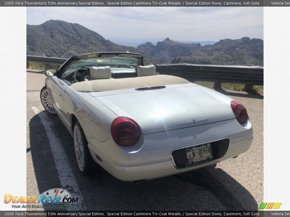 2005 Ford Thunderbird 50th Anniversary Special Edition Special Edition Cashmere Tri-Coat Metallic / Special Edition Stone, Cashmere, Soft Gold Photo #16