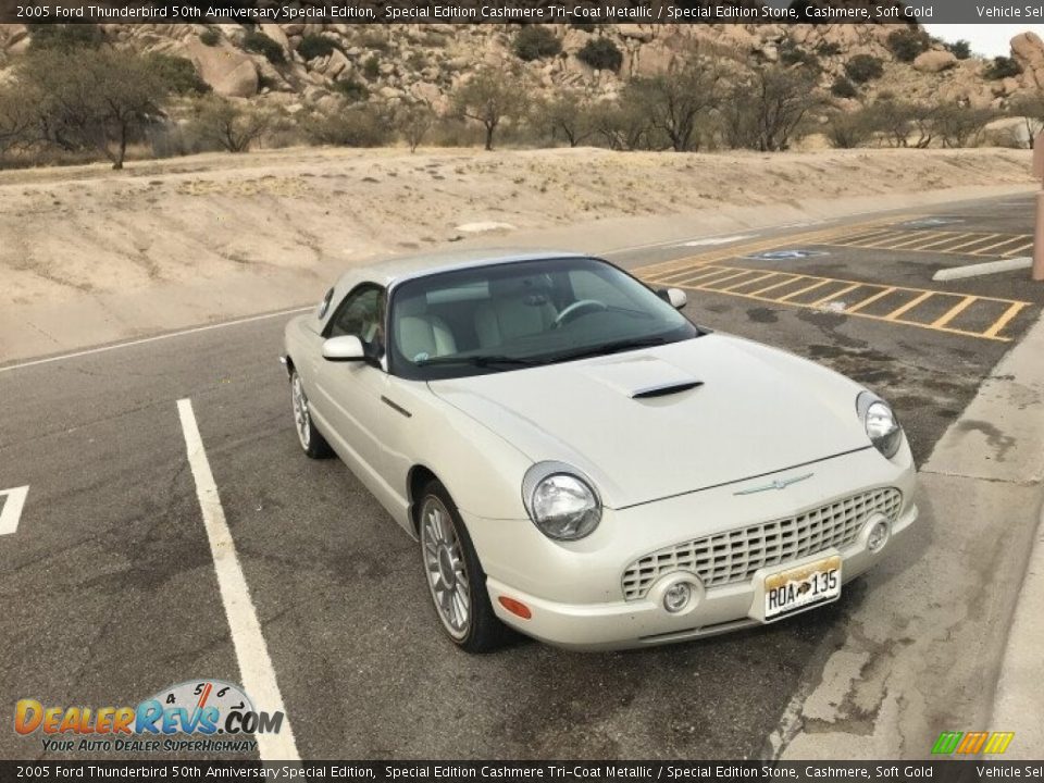 2005 Ford Thunderbird 50th Anniversary Special Edition Special Edition Cashmere Tri-Coat Metallic / Special Edition Stone, Cashmere, Soft Gold Photo #21