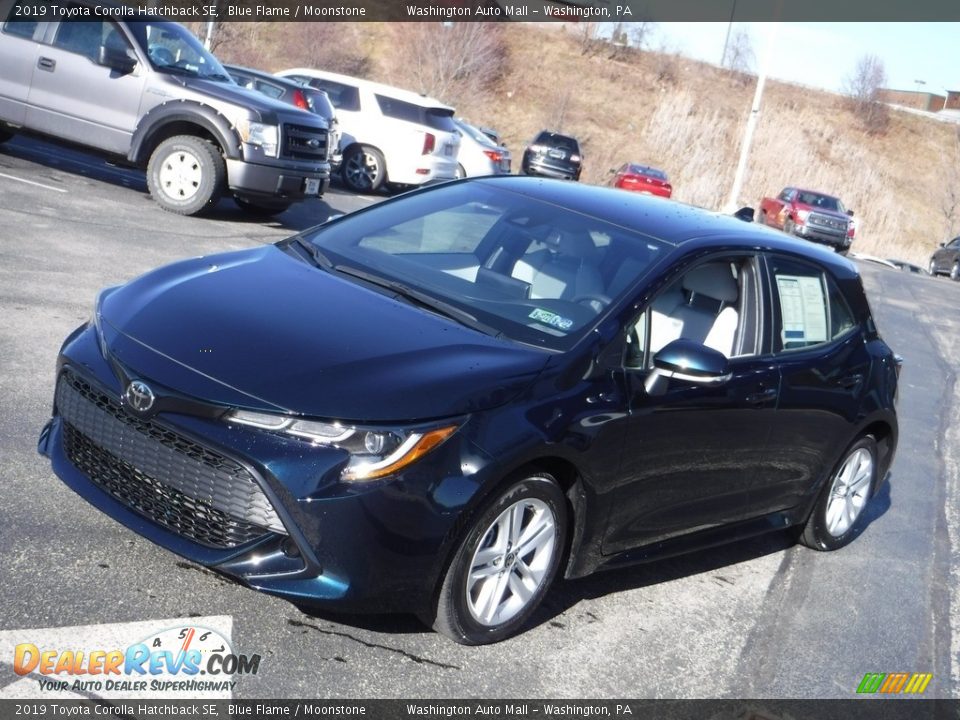 2019 Toyota Corolla Hatchback SE Blue Flame / Moonstone Photo #5