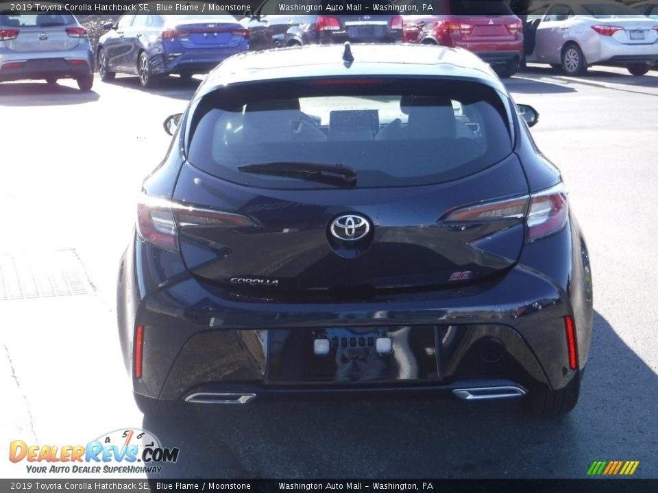 2019 Toyota Corolla Hatchback SE Blue Flame / Moonstone Photo #8