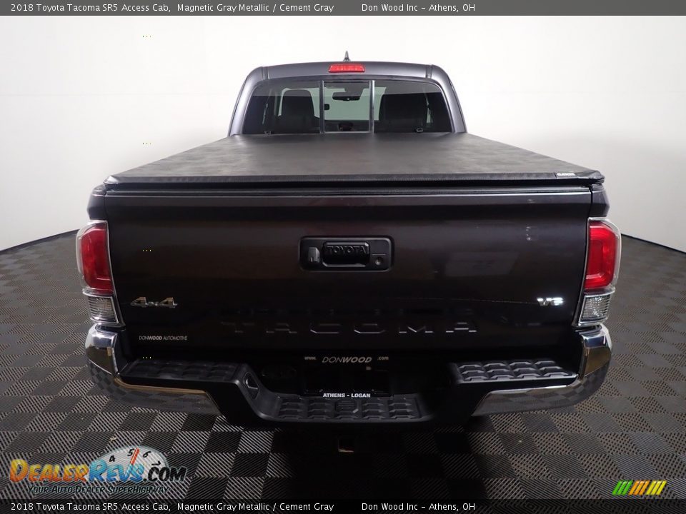 2018 Toyota Tacoma SR5 Access Cab Magnetic Gray Metallic / Cement Gray Photo #13