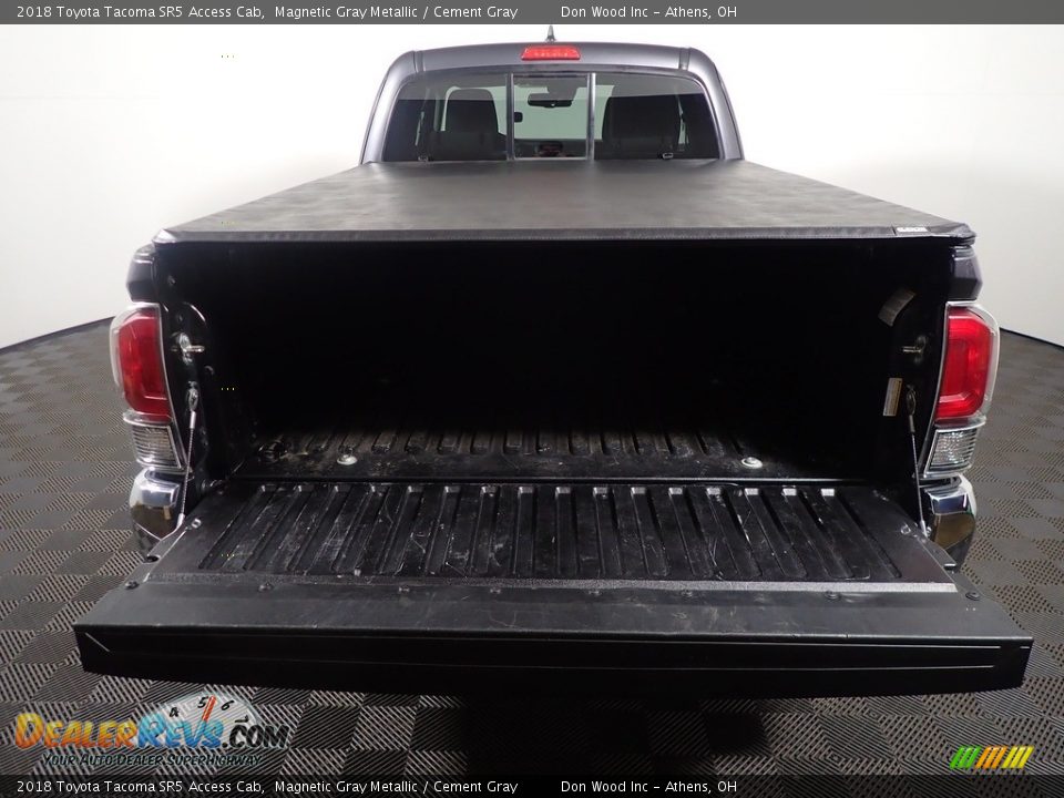 2018 Toyota Tacoma SR5 Access Cab Magnetic Gray Metallic / Cement Gray Photo #14