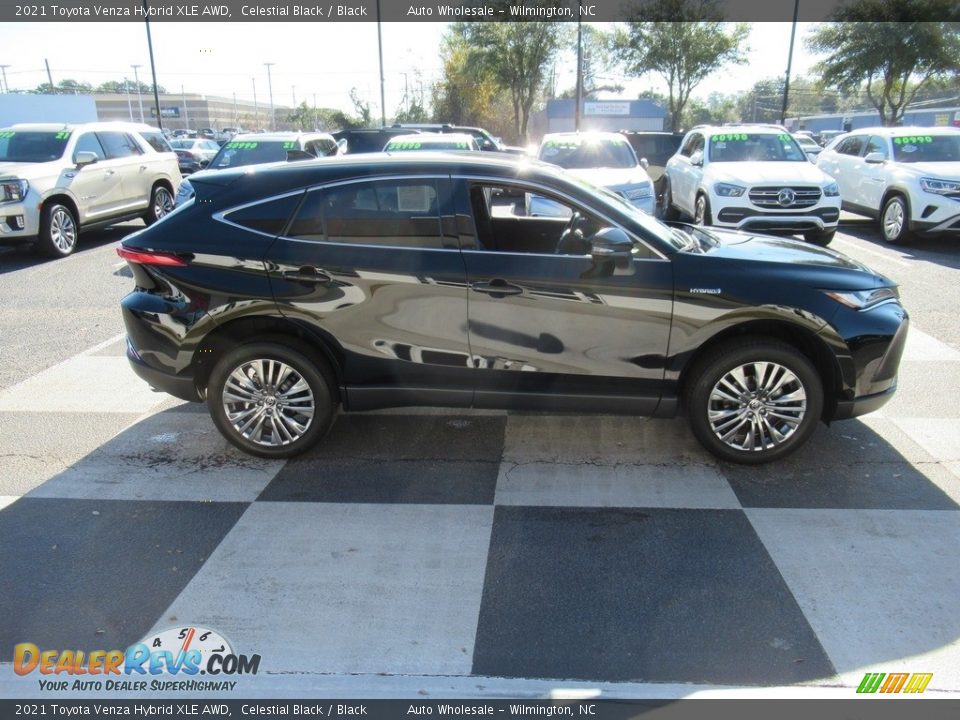 2021 Toyota Venza Hybrid XLE AWD Celestial Black / Black Photo #3