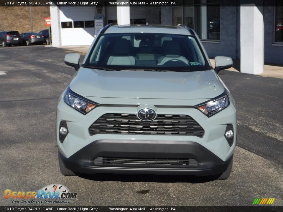2019 Toyota RAV4 XLE AWD Lunar Rock / Light Gray Photo #5
