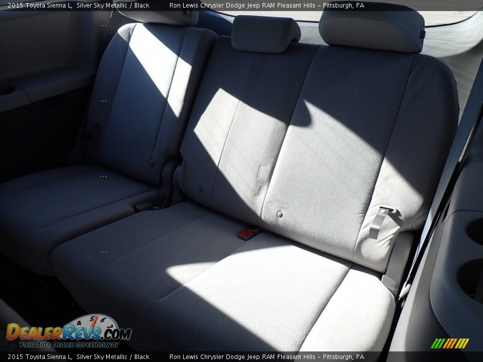 2015 Toyota Sienna L Silver Sky Metallic / Black Photo #16