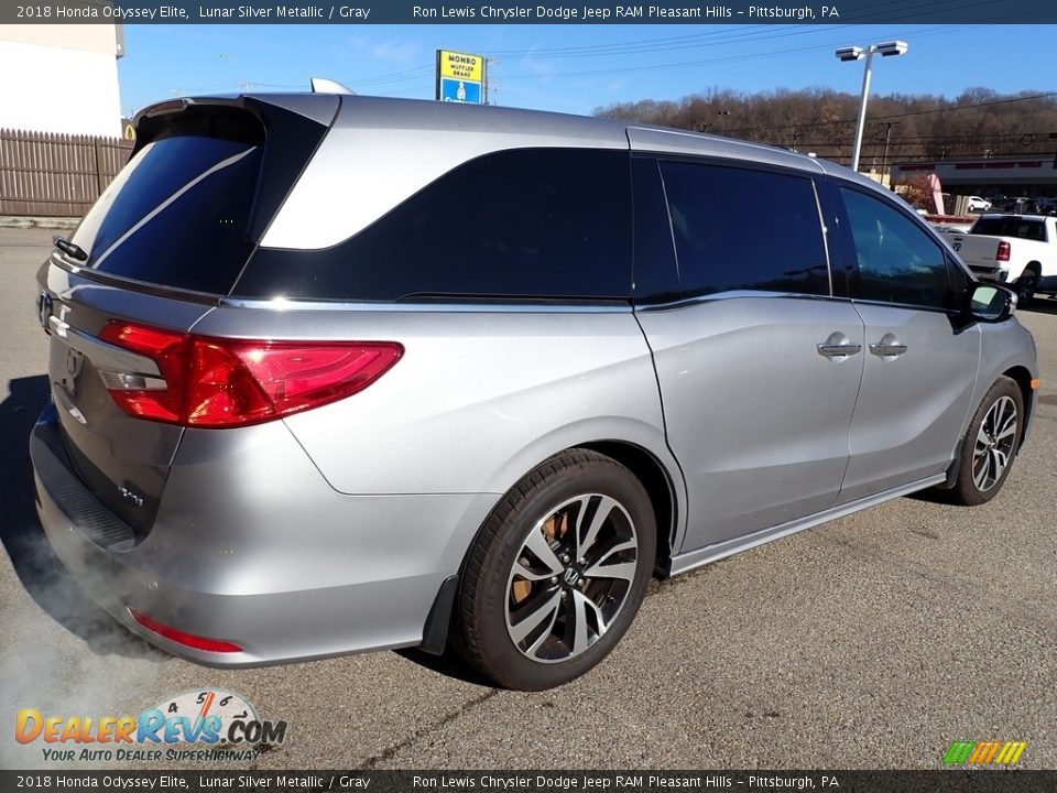 2018 Honda Odyssey Elite Lunar Silver Metallic / Gray Photo #6