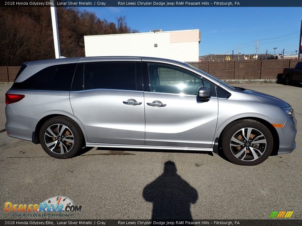 2018 Honda Odyssey Elite Lunar Silver Metallic / Gray Photo #7