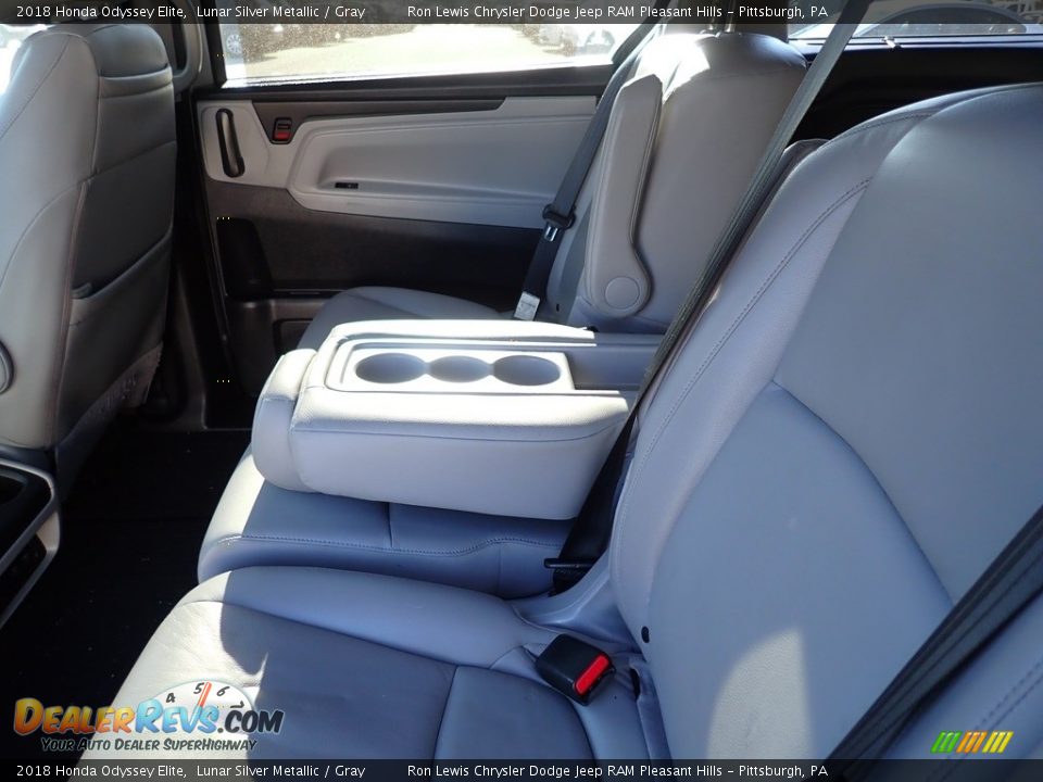 2018 Honda Odyssey Elite Lunar Silver Metallic / Gray Photo #12