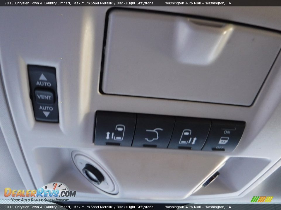 2013 Chrysler Town & Country Limited Maximum Steel Metallic / Black/Light Graystone Photo #24