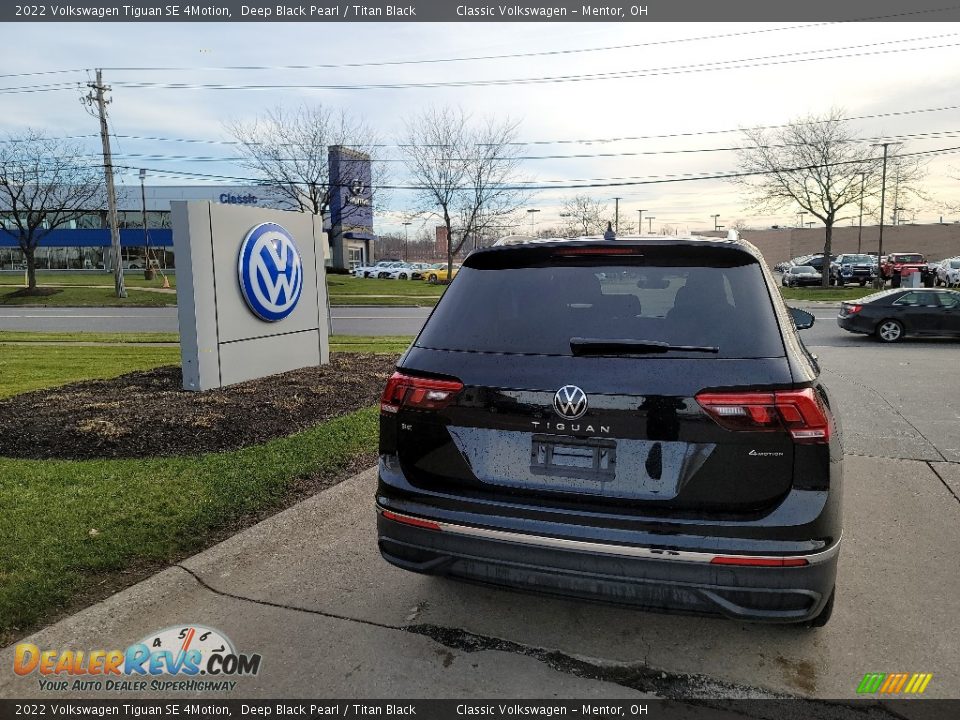2022 Volkswagen Tiguan SE 4Motion Deep Black Pearl / Titan Black Photo #3