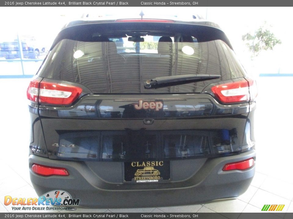 2016 Jeep Cherokee Latitude 4x4 Brilliant Black Crystal Pearl / Black Photo #9