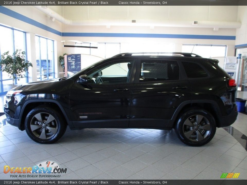 2016 Jeep Cherokee Latitude 4x4 Brilliant Black Crystal Pearl / Black Photo #11