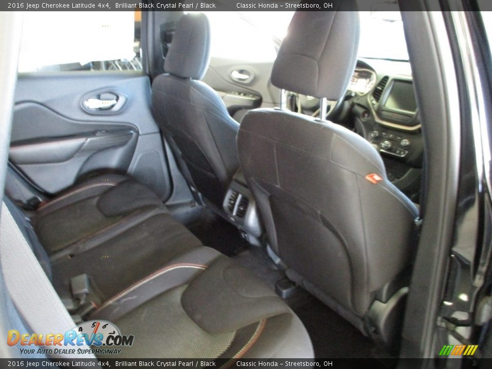 2016 Jeep Cherokee Latitude 4x4 Brilliant Black Crystal Pearl / Black Photo #21
