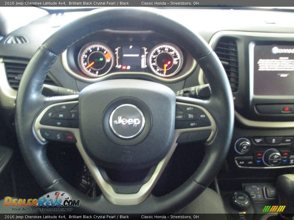 2016 Jeep Cherokee Latitude 4x4 Brilliant Black Crystal Pearl / Black Photo #32