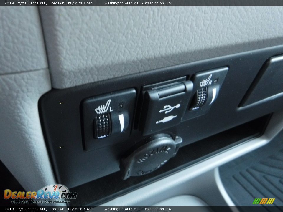 2019 Toyota Sienna XLE Predawn Gray Mica / Ash Photo #5