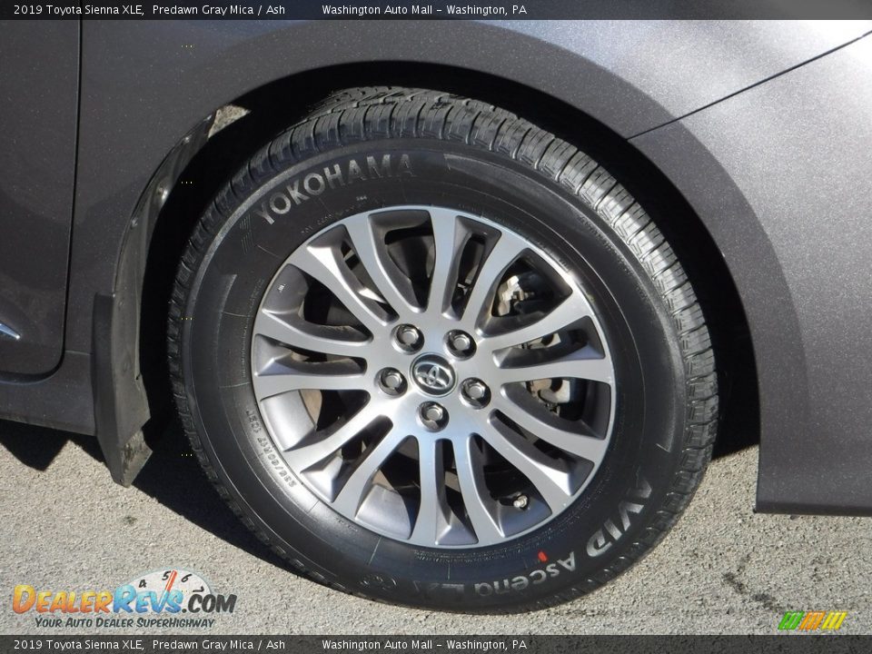 2019 Toyota Sienna XLE Predawn Gray Mica / Ash Photo #10