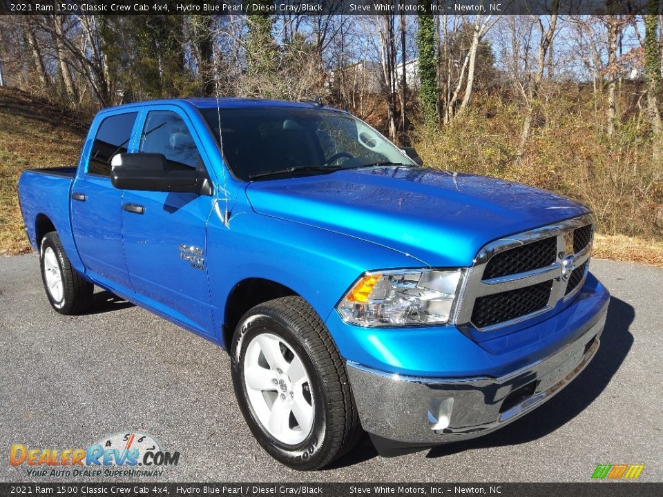 2021 Ram 1500 Classic Crew Cab 4x4 Hydro Blue Pearl / Diesel Gray/Black Photo #4