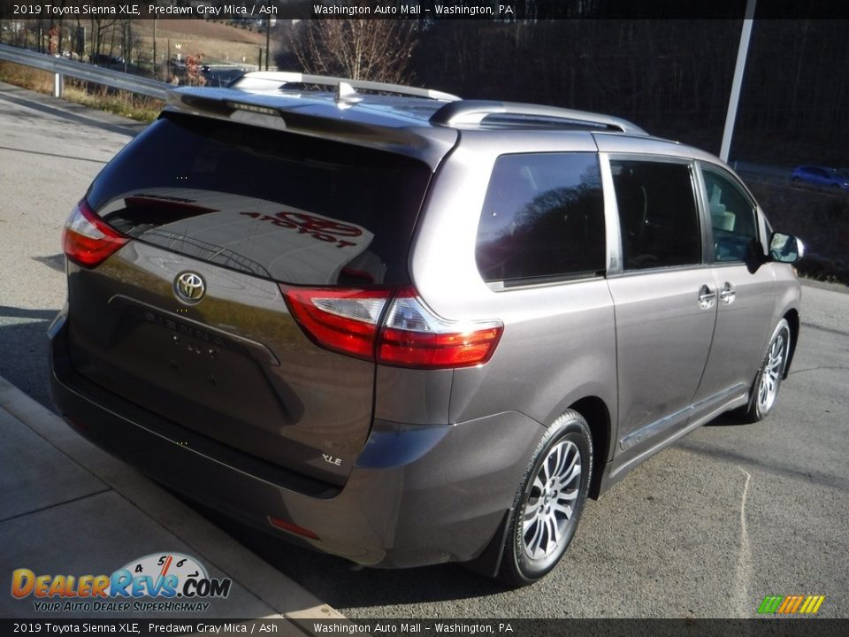 2019 Toyota Sienna XLE Predawn Gray Mica / Ash Photo #16