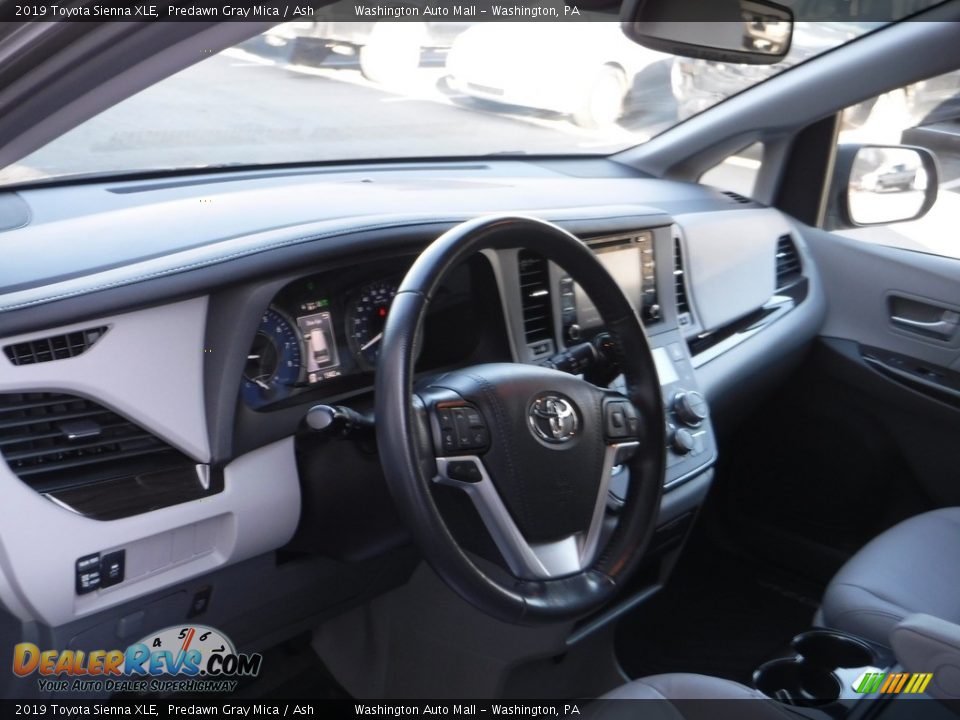 2019 Toyota Sienna XLE Predawn Gray Mica / Ash Photo #20