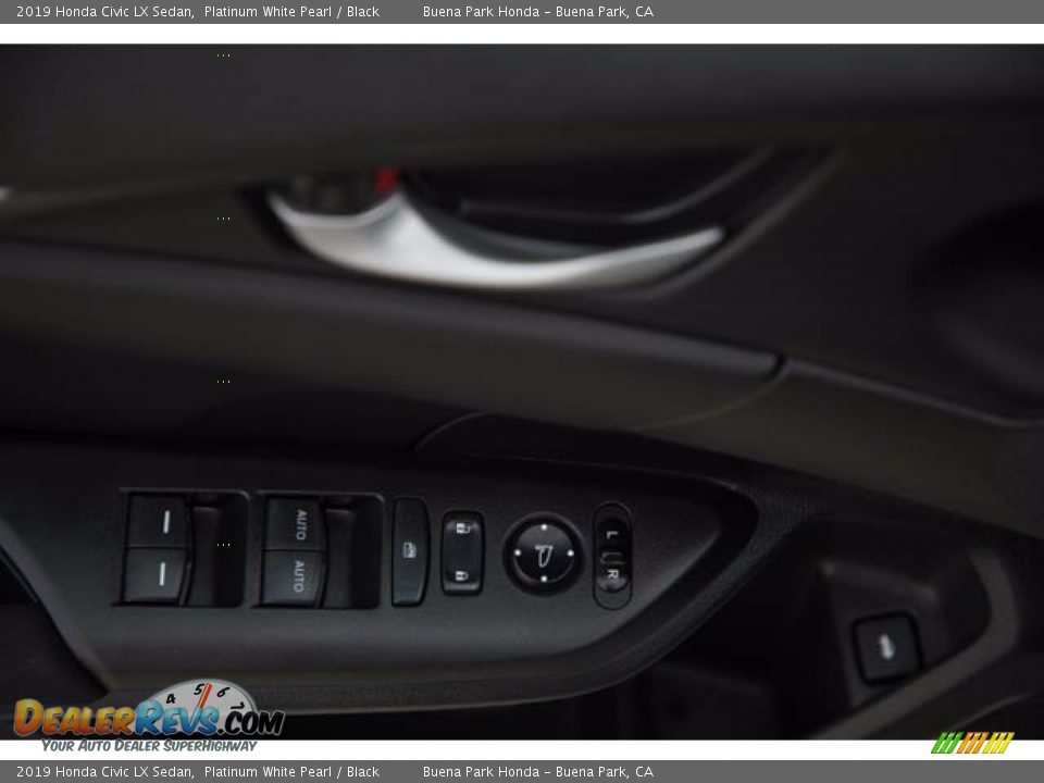 2019 Honda Civic LX Sedan Platinum White Pearl / Black Photo #30