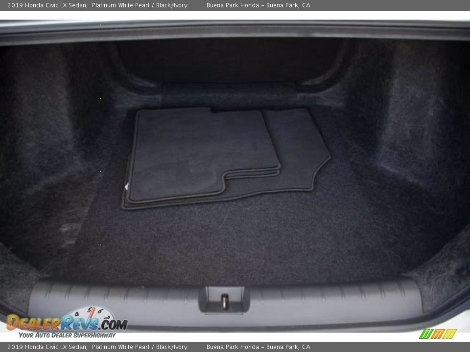 2019 Honda Civic LX Sedan Platinum White Pearl / Black/Ivory Photo #20
