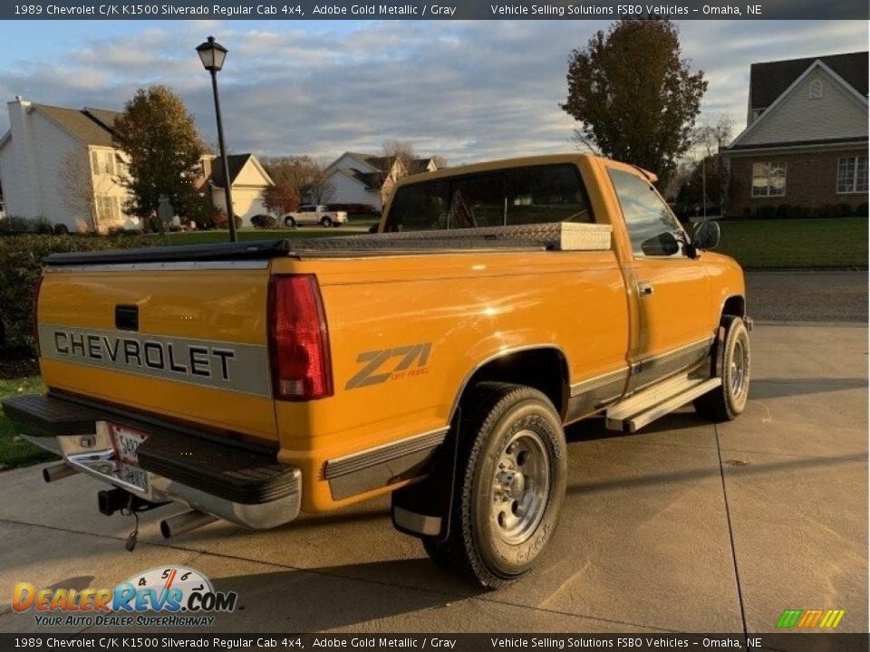 1989 Chevrolet C/K K1500 Silverado Regular Cab 4x4 Adobe Gold Metallic / Gray Photo #11