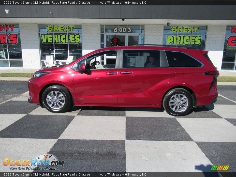 2021 Toyota Sienna XLE Hybrid Ruby Flare Pearl / Chateau Photo #1