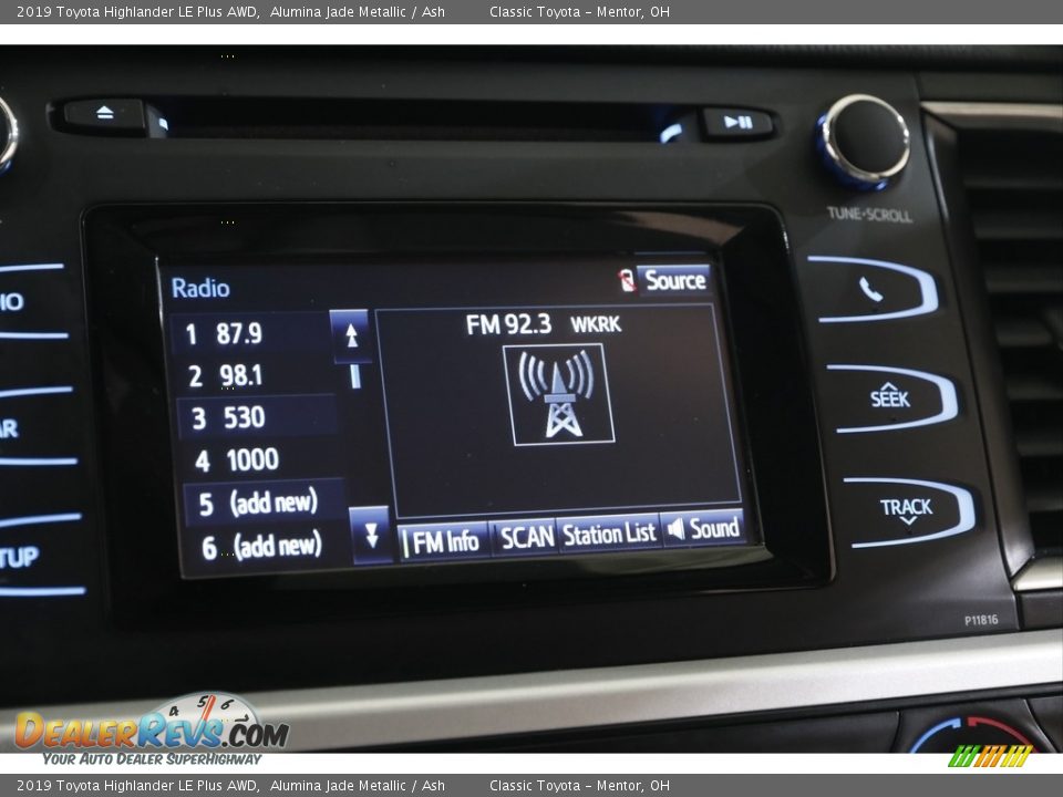 2019 Toyota Highlander LE Plus AWD Alumina Jade Metallic / Ash Photo #10