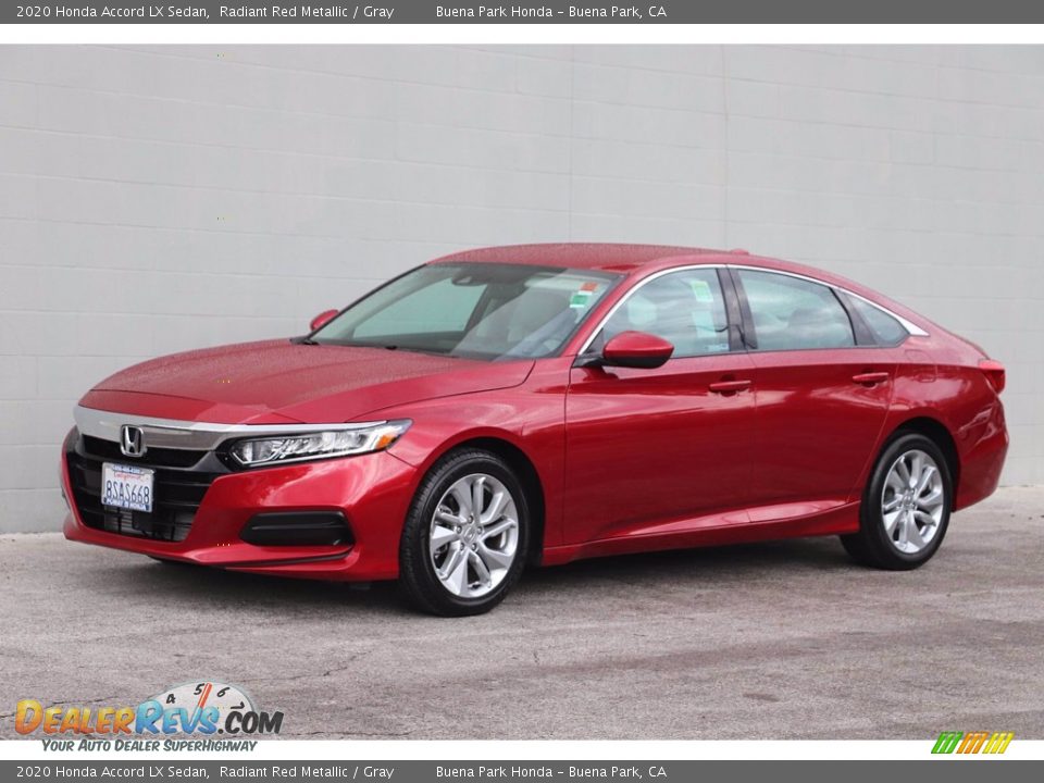 Front 3/4 View of 2020 Honda Accord LX Sedan Photo #10
