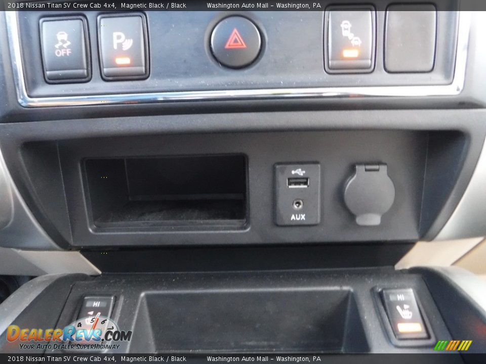 2018 Nissan Titan SV Crew Cab 4x4 Magnetic Black / Black Photo #7