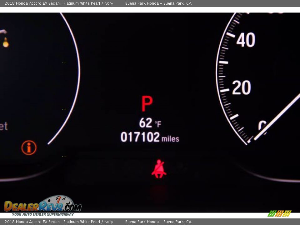 2018 Honda Accord EX Sedan Platinum White Pearl / Ivory Photo #28