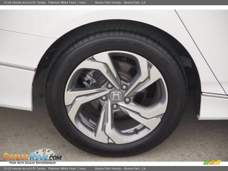 2018 Honda Accord EX Sedan Platinum White Pearl / Ivory Photo #35