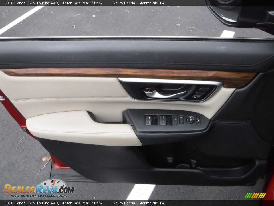 2018 Honda CR-V Touring AWD Molten Lava Pearl / Ivory Photo #11