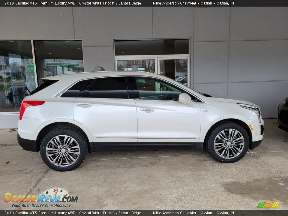 2019 Cadillac XT5 Premium Luxury AWD Crystal White Tricoat / Sahara Beige Photo #3