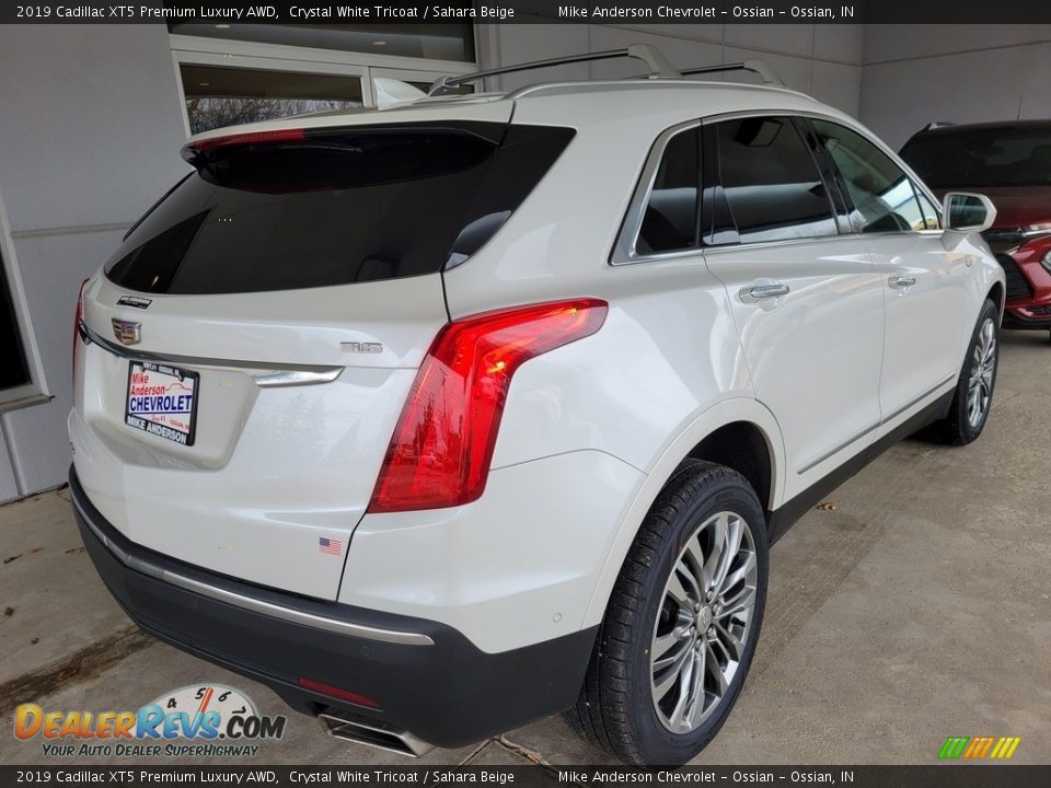 2019 Cadillac XT5 Premium Luxury AWD Crystal White Tricoat / Sahara Beige Photo #4