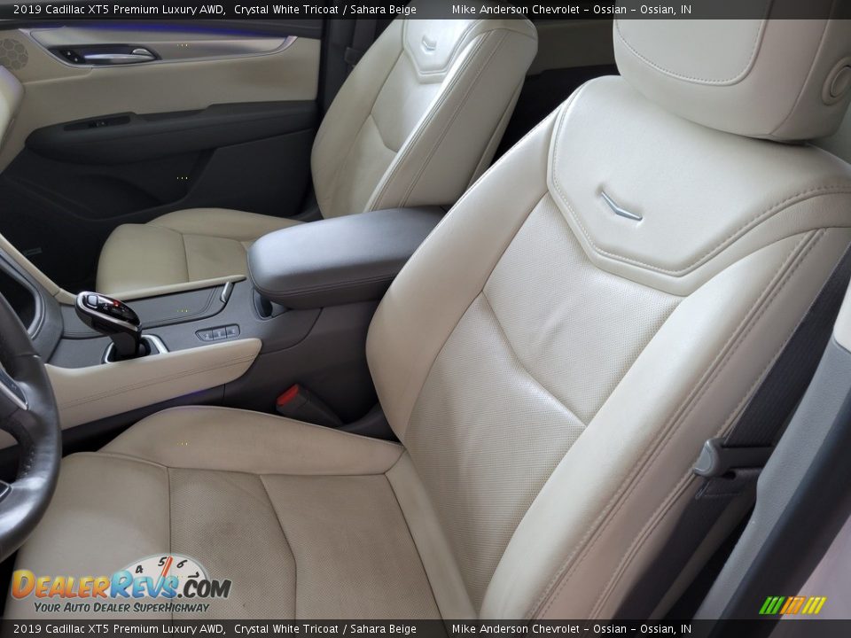 Front Seat of 2019 Cadillac XT5 Premium Luxury AWD Photo #16