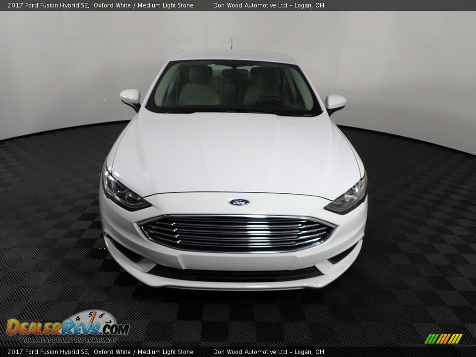 2017 Ford Fusion Hybrid SE Oxford White / Medium Light Stone Photo #5