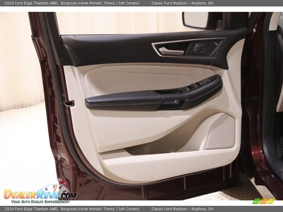 2020 Ford Edge Titanium AWD Burgundy Velvet Metallic Tinted / Soft Ceramic Photo #4