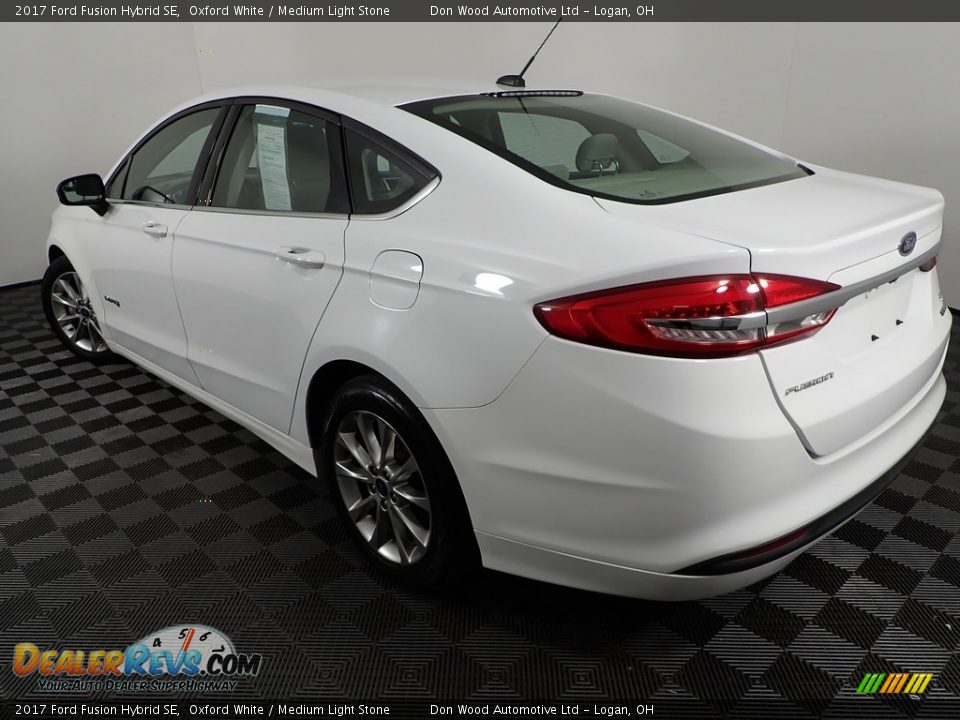 2017 Ford Fusion Hybrid SE Oxford White / Medium Light Stone Photo #10