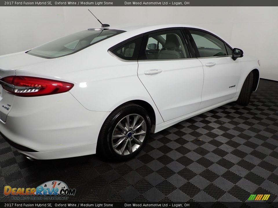 2017 Ford Fusion Hybrid SE Oxford White / Medium Light Stone Photo #14
