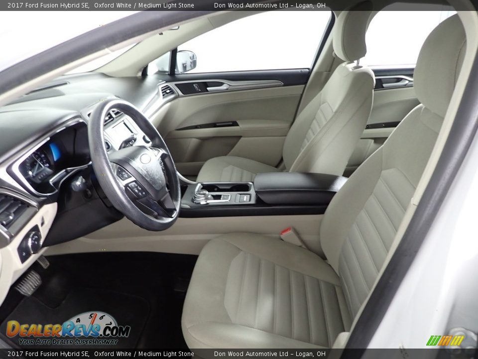 2017 Ford Fusion Hybrid SE Oxford White / Medium Light Stone Photo #18