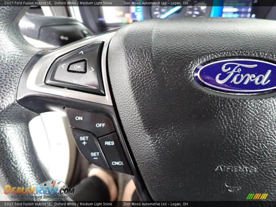 2017 Ford Fusion Hybrid SE Oxford White / Medium Light Stone Photo #20