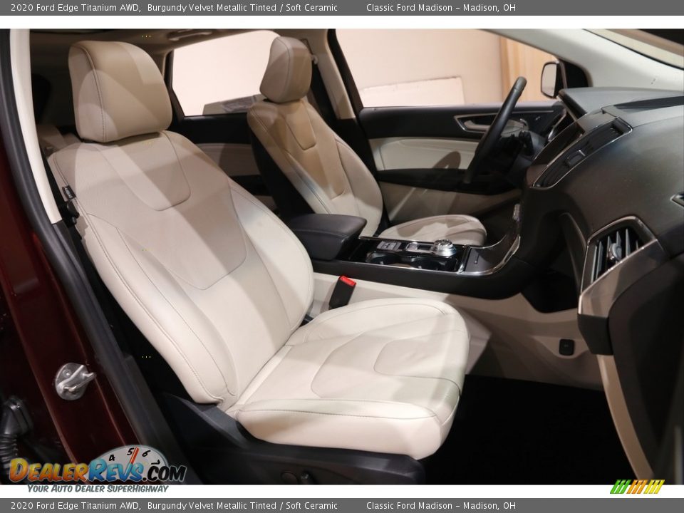 2020 Ford Edge Titanium AWD Burgundy Velvet Metallic Tinted / Soft Ceramic Photo #17